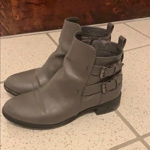 Moto ankle boot
